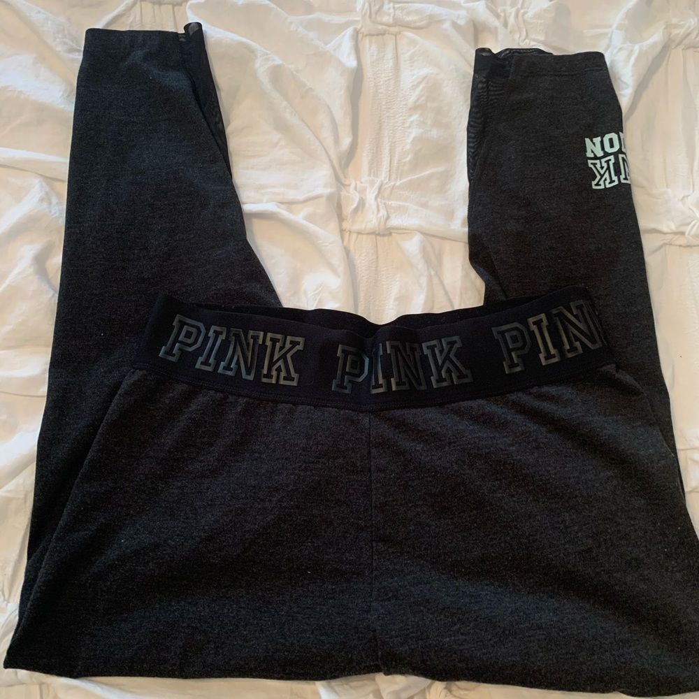 Victoria’s Secret PINK leggings
